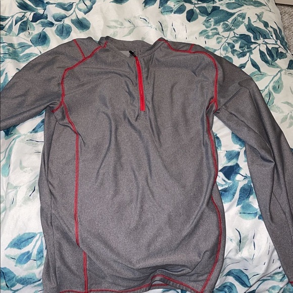 Shirts/ jackets - Picture 14 of 16